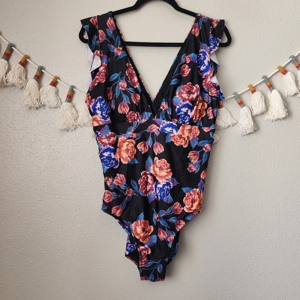 Modcloth Kelsie Floral Flutter Ruffle Sleeve One Piece Padded Swimsuit Tropical